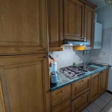 Isabel House Daire Baveno